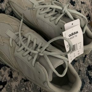 Yeezy Boost 700 “salt”